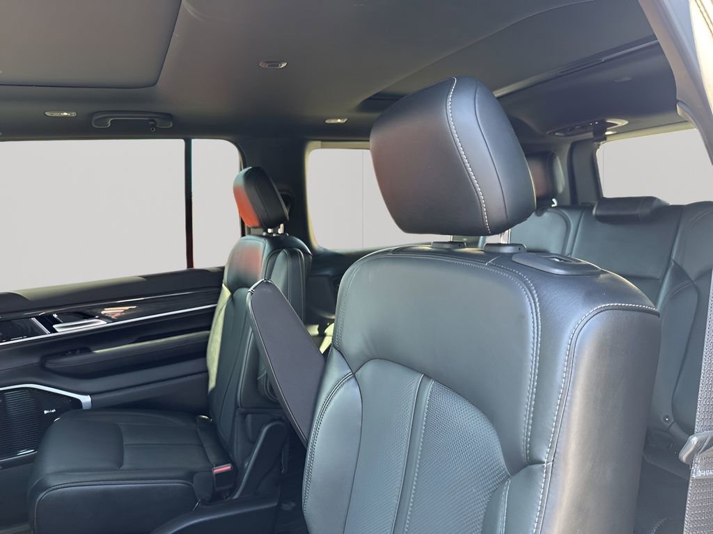 Used 2022 Jeep Wagoneer Series III w/ Premium Group I image 21