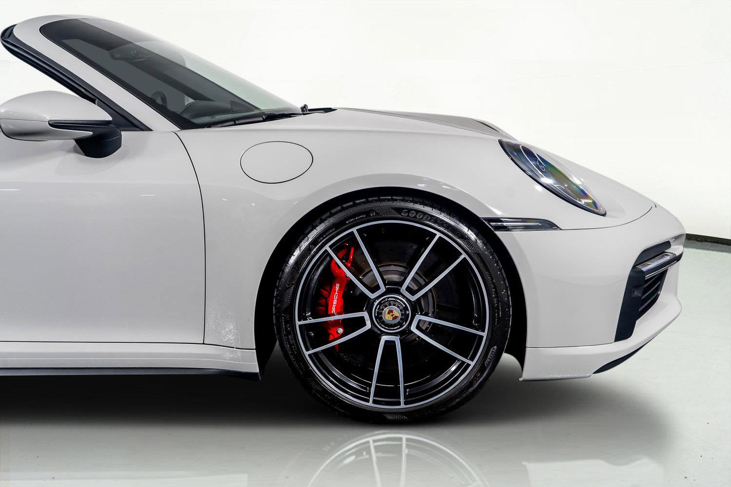 Used 2022 Porsche 911 Turbo AWD/4WD image 7