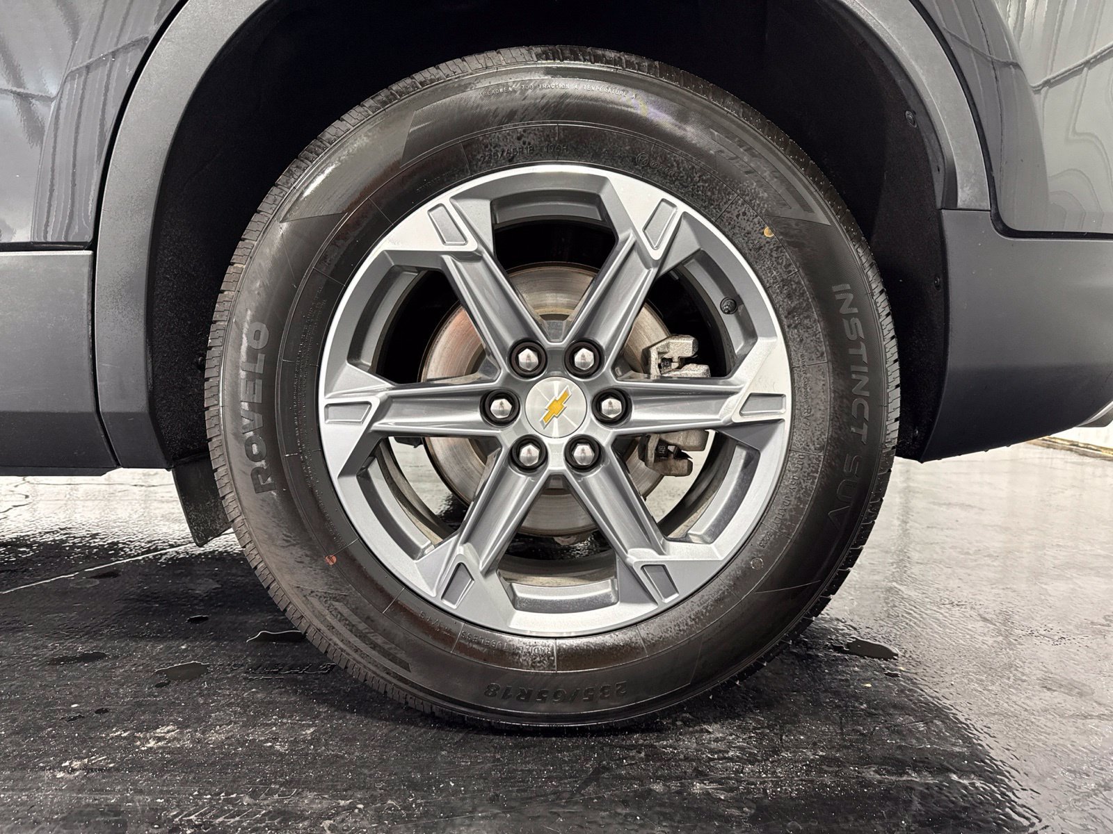 Used 2025 Chevrolet Blazer LT AWD/4WD image 9