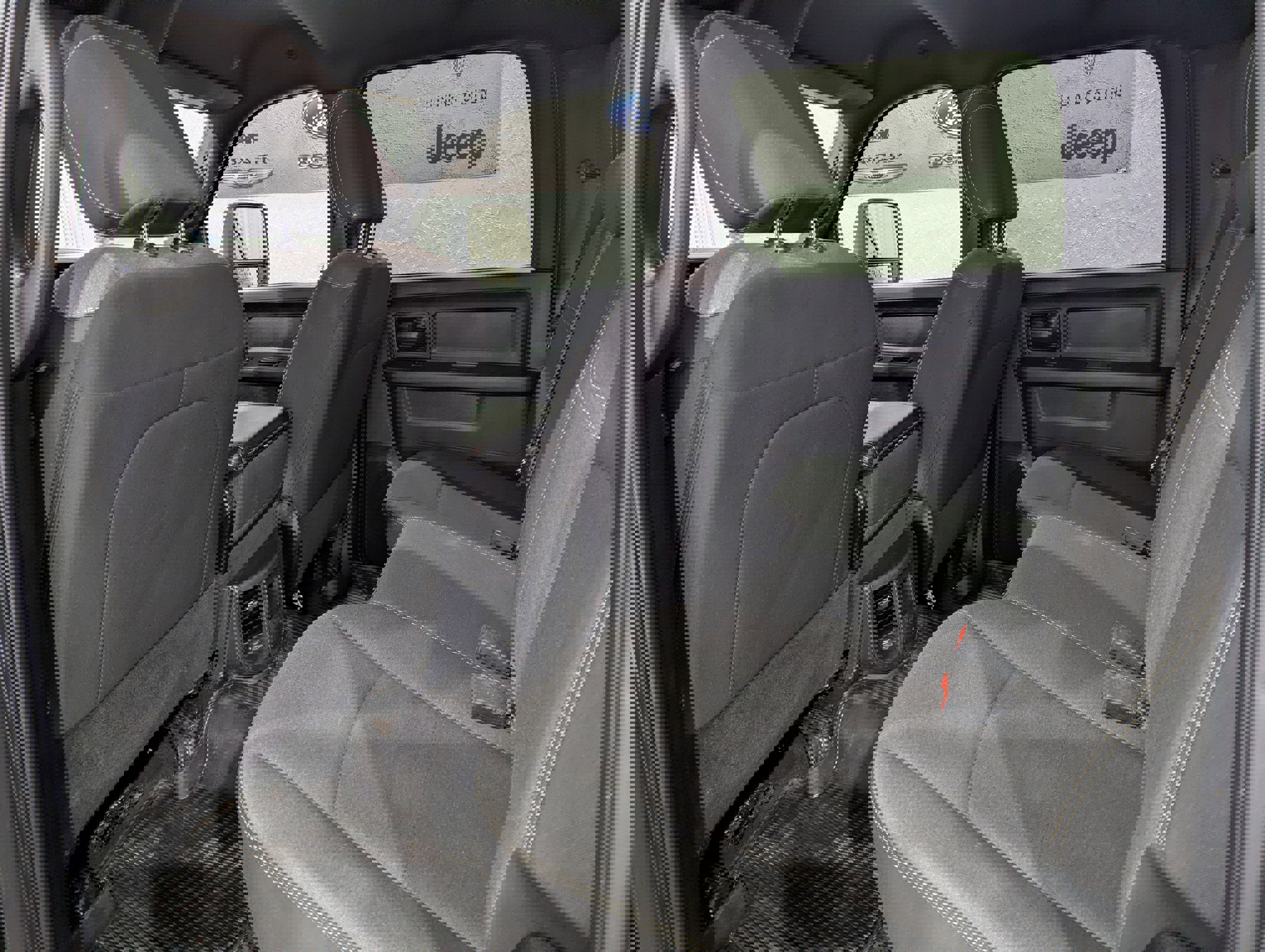 Used 2024 RAM 2500 Tradesman w/ Chrome Appearance Group image 16