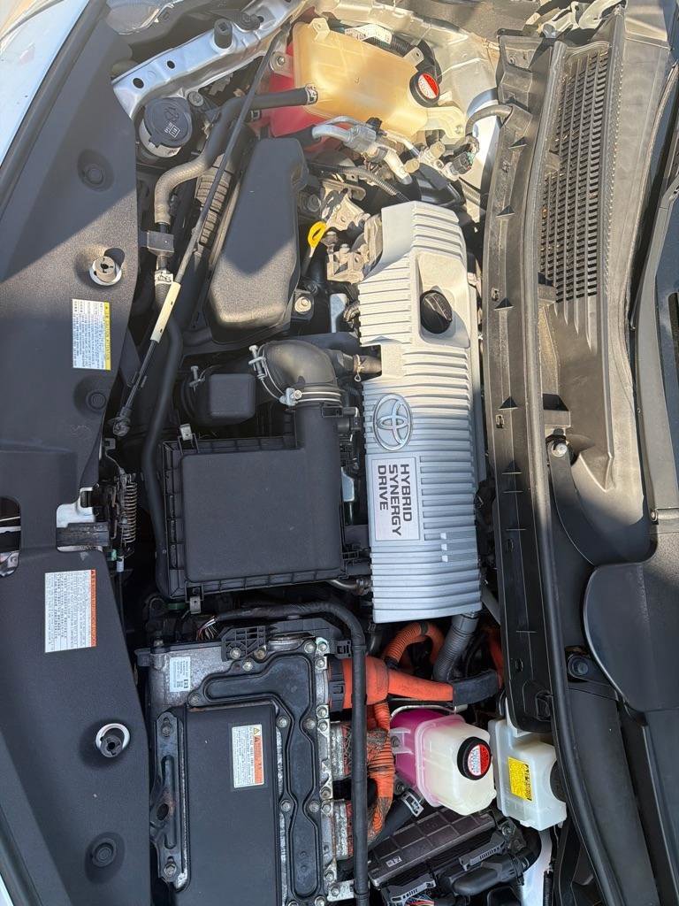 Used 2016 Toyota Prius V Five image 39