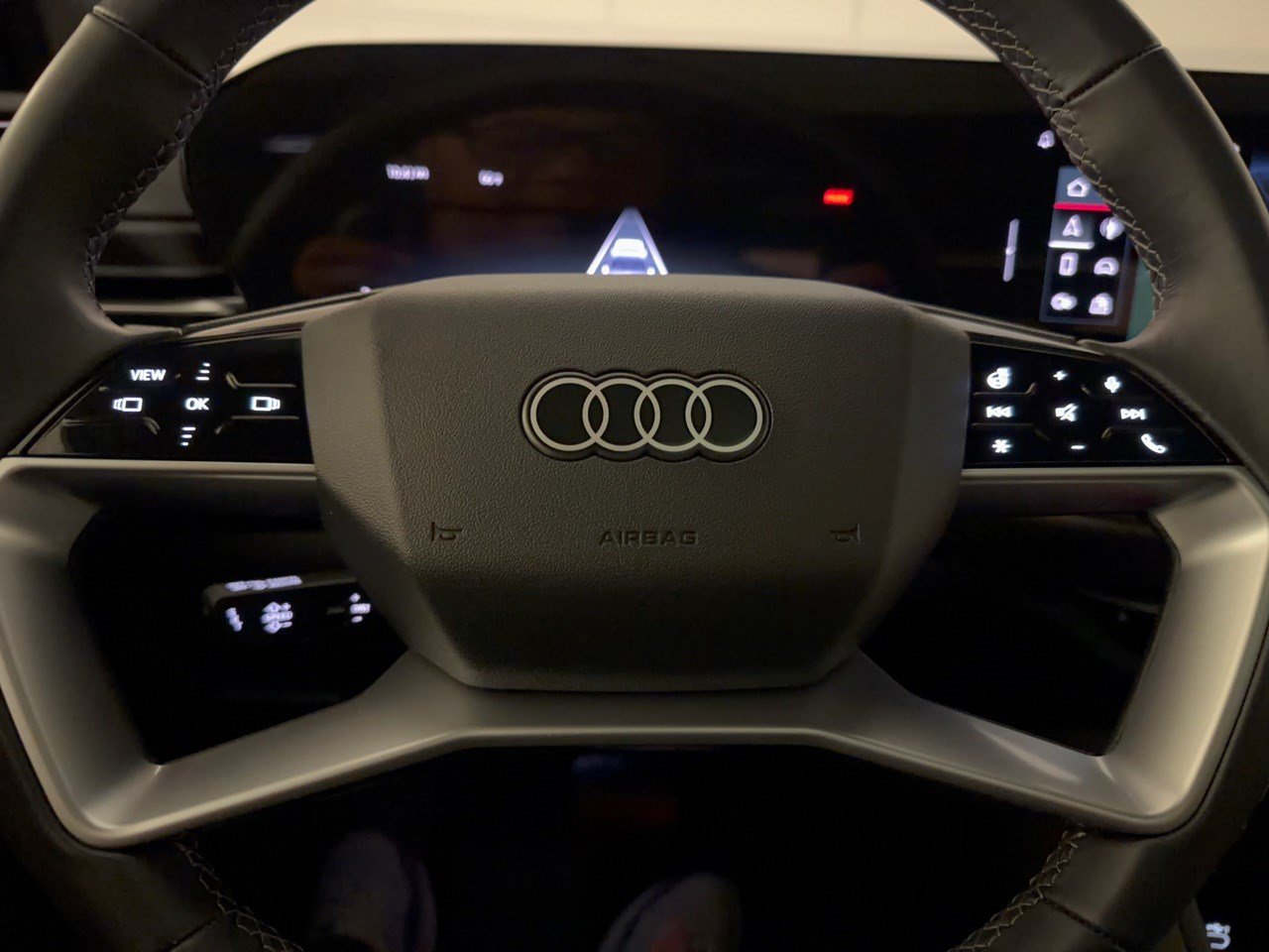 Certified 2025 Audi Q5 Premium w/ Convenience Package AWD/4WD image 10