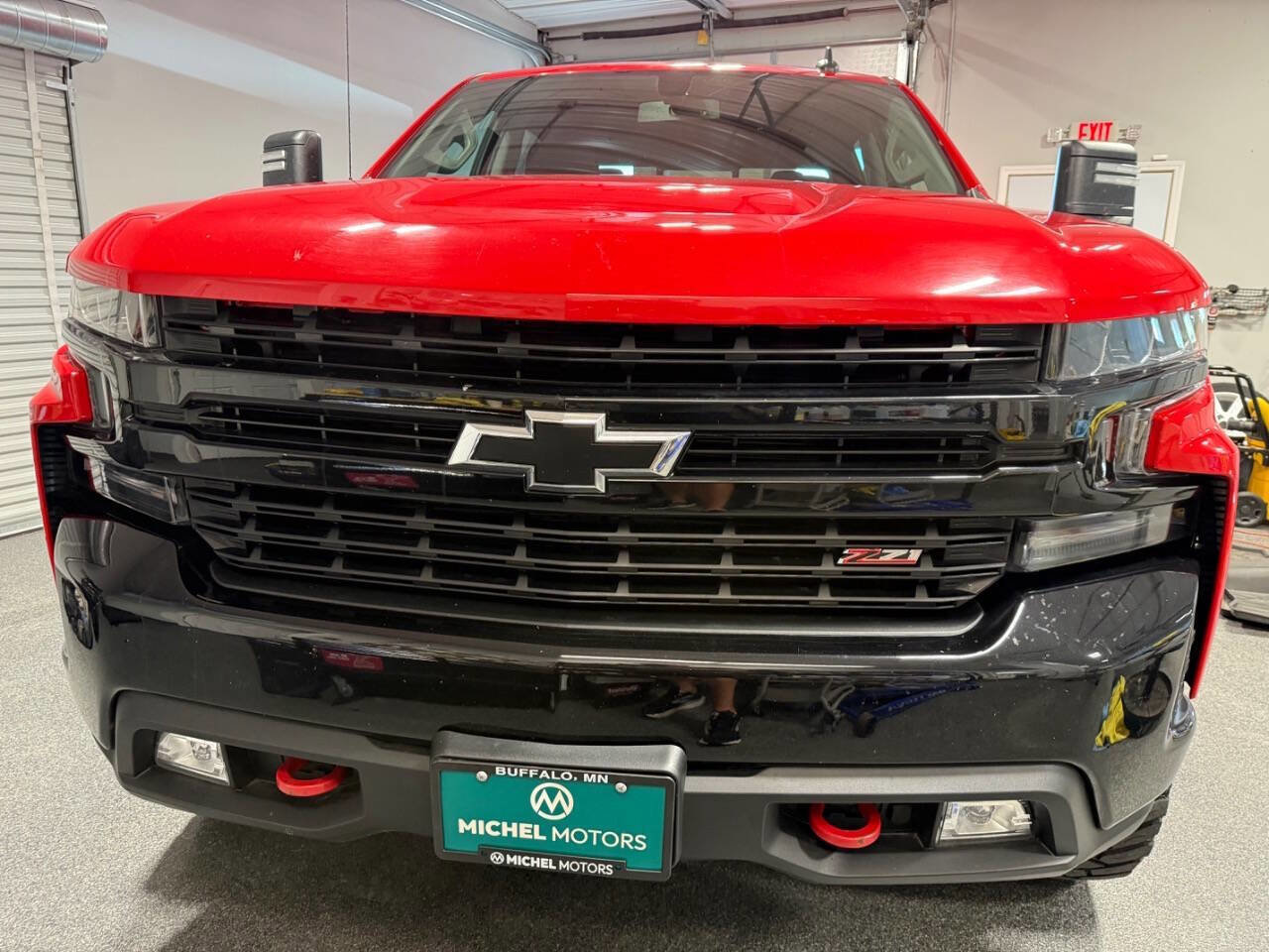 Used 2021 Chevrolet Silverado 1500 LT Trail Boss image 2