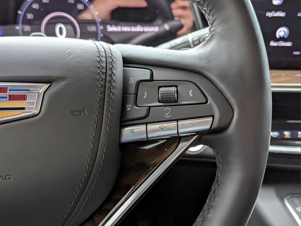 Used 2024 Cadillac Escalade Sport Platinum w/ LPO, ONYX Package image 15