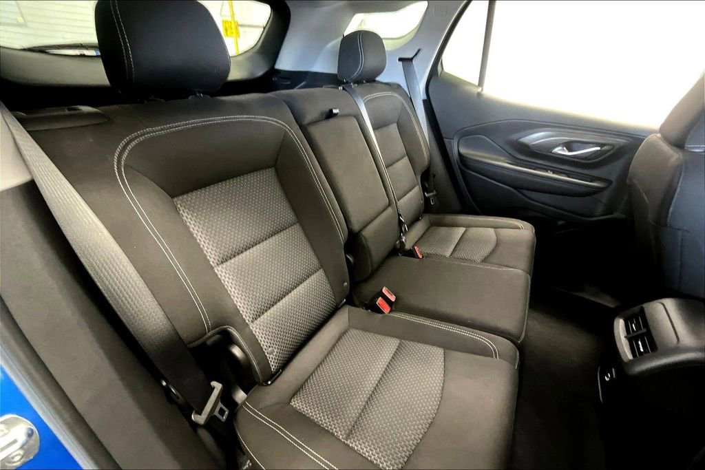 Used 2024 GMC Terrain SLE w/ Driver Convenience Package image 28