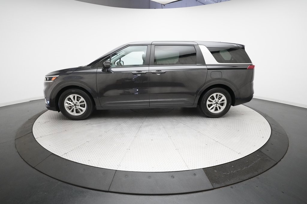 Certified 2024 Kia Carnival LX image 24