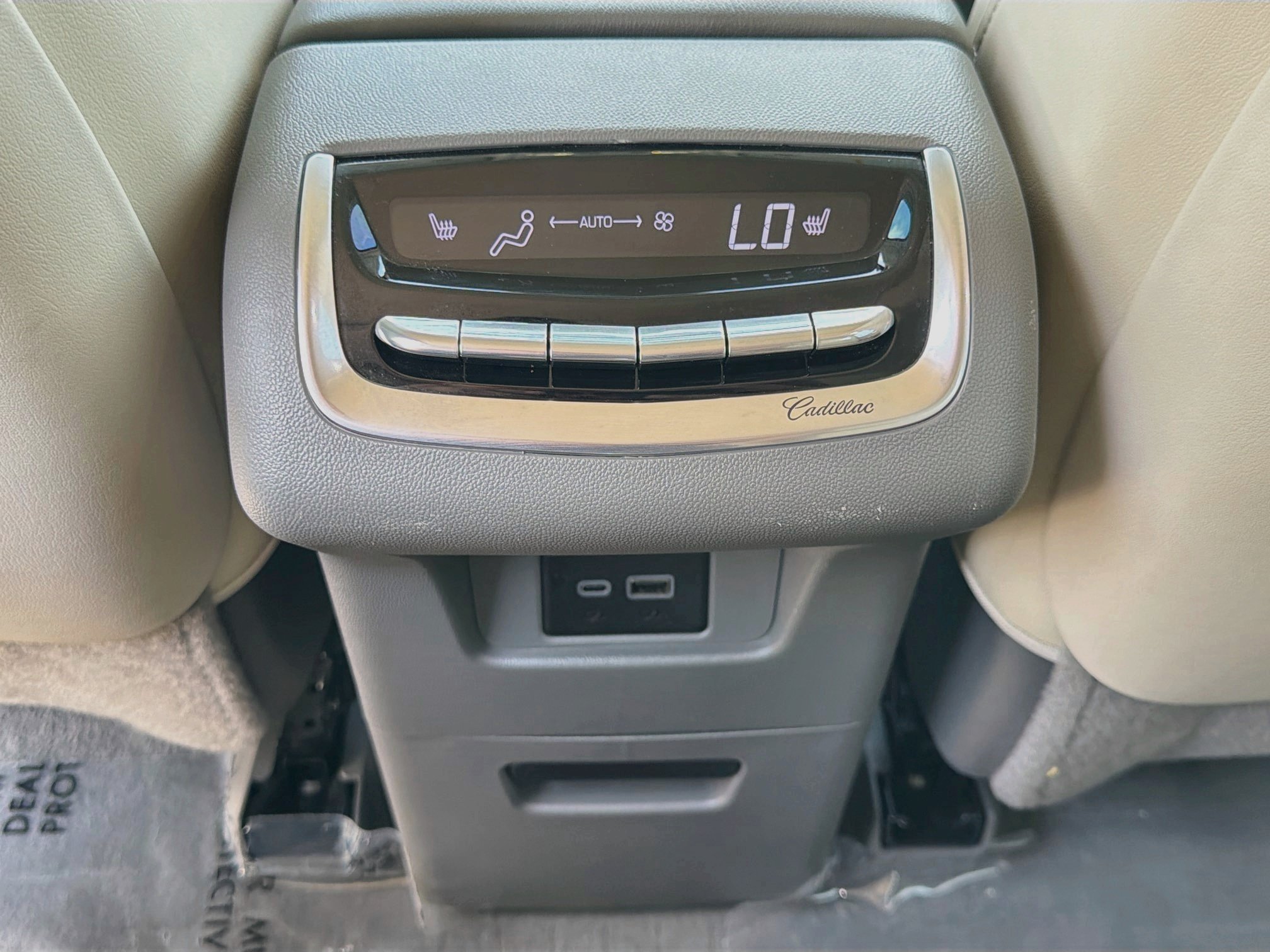 Certified 2024 Cadillac XT6 Premium Luxury w/ LPO, Floor Liner Package FWD image 27