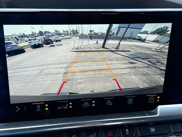 Used 2023 Chevrolet Silverado 1500 LTZ w/ LTZ Premium Package AWD/4WD image 17
