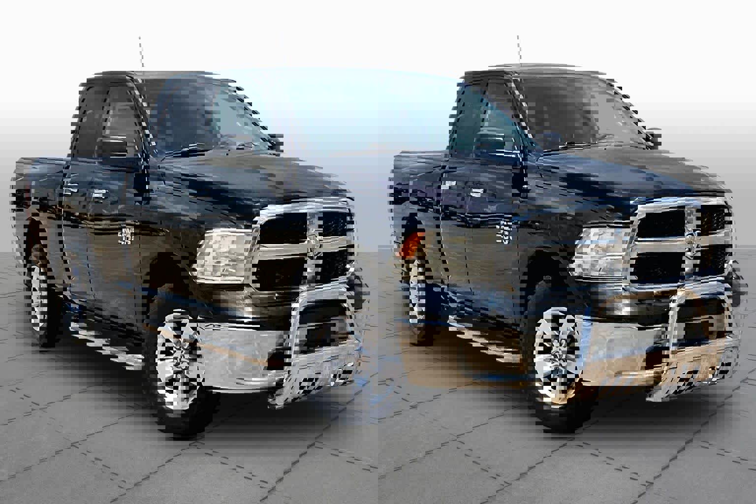 Used 2015 RAM 1500 Classic SLT image 2