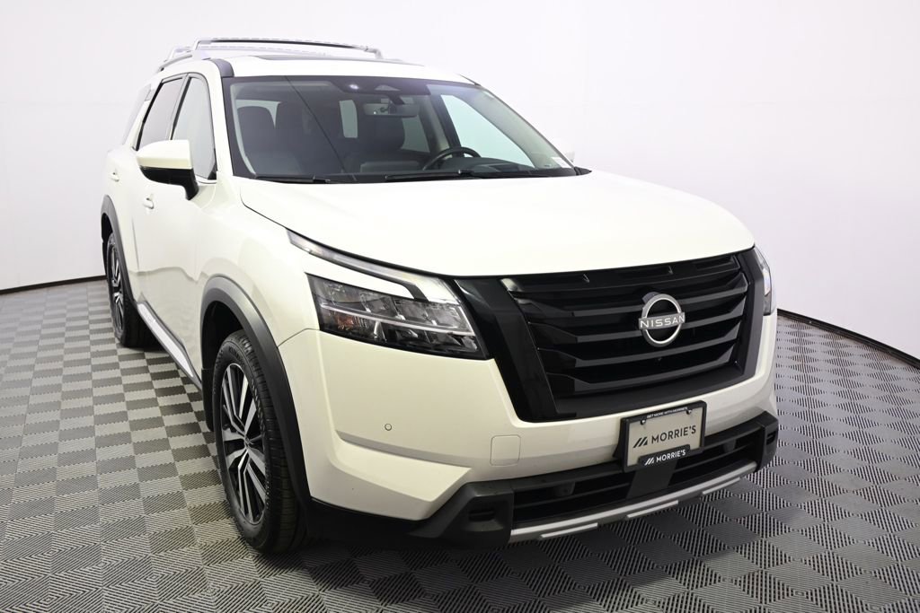 Used 2023 Nissan Pathfinder Platinum AWD/4WD image 9