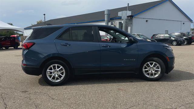Certified 2024 Chevrolet Equinox LS w/ LS Convenience Package FWD image 9