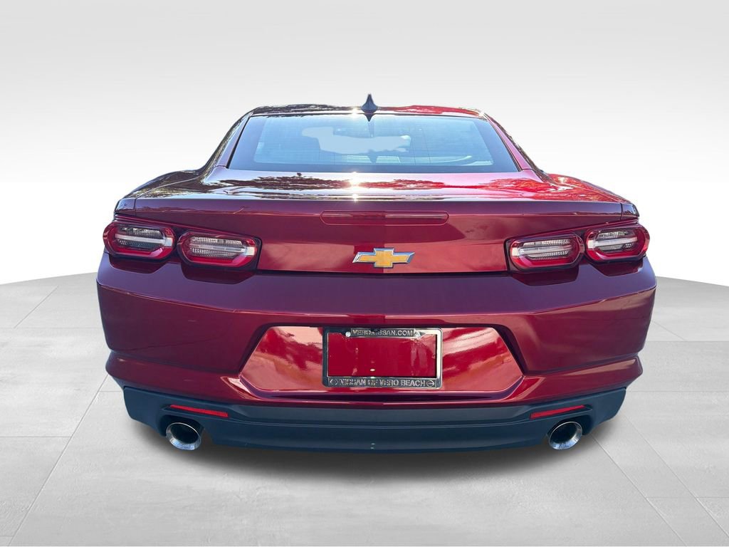 Used 2024 Chevrolet Camaro LT RWD image 6