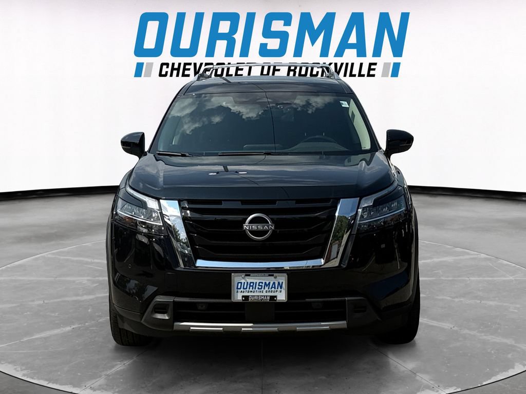 Used 2023 Nissan Pathfinder SL AWD/4WD image 8