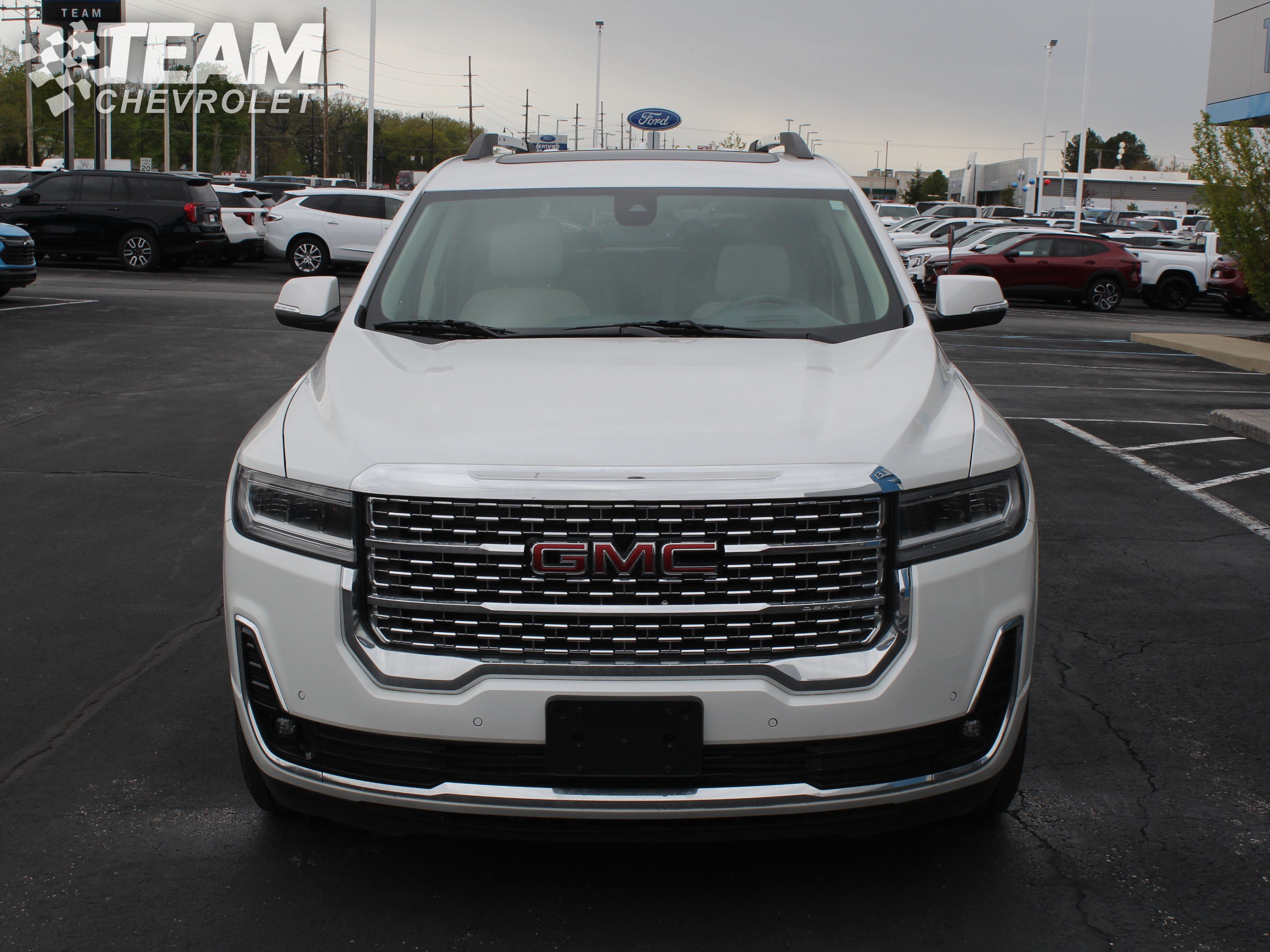 Used 2023 GMC Acadia Denali AWD/4WD image 9