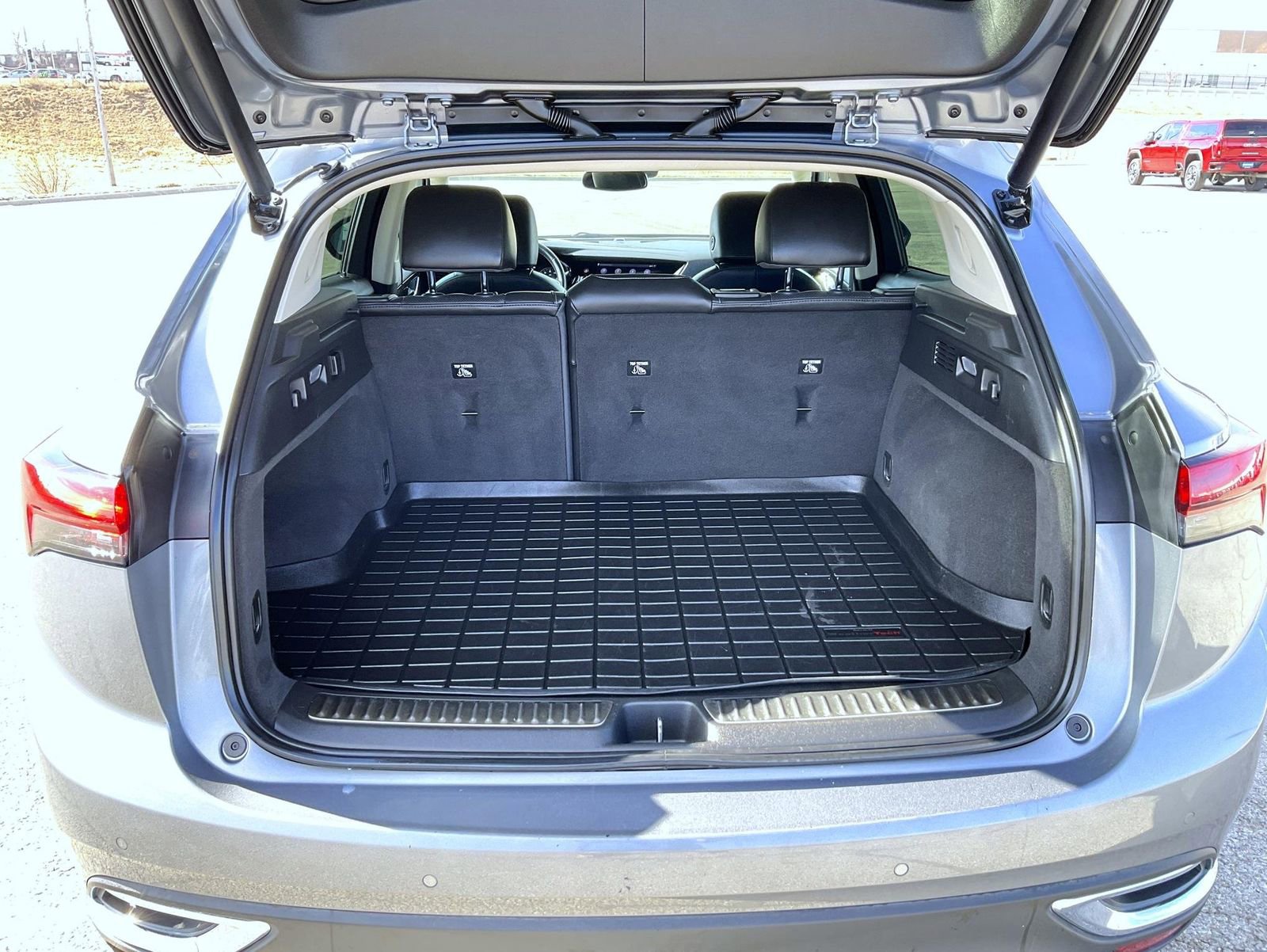 Certified 2021 Buick Envision Essence w/ Technology Package I AWD/4WD image 21