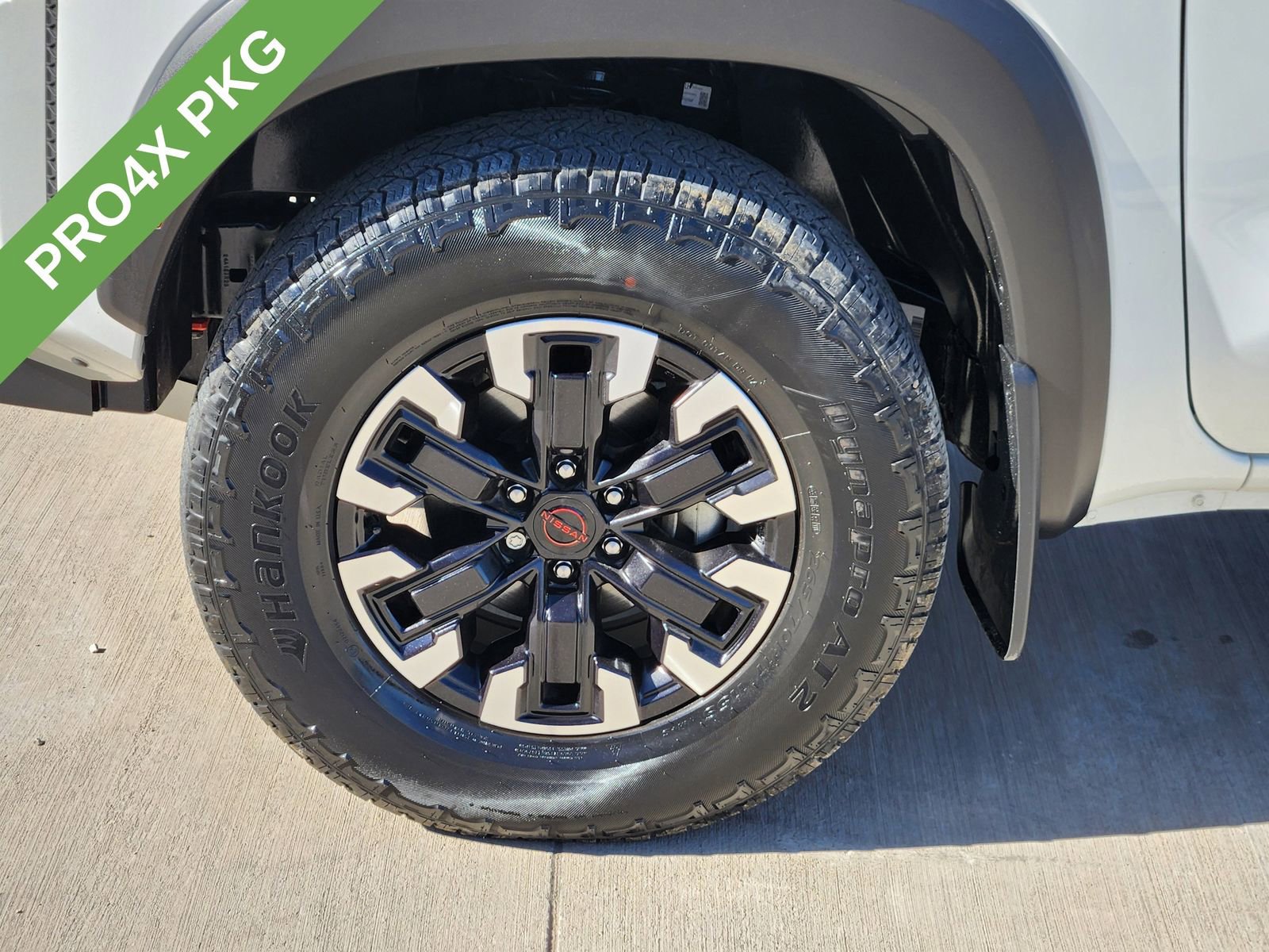 Used 2024 Nissan Frontier PRO-4X w/ Off-Road Protection Package image 10