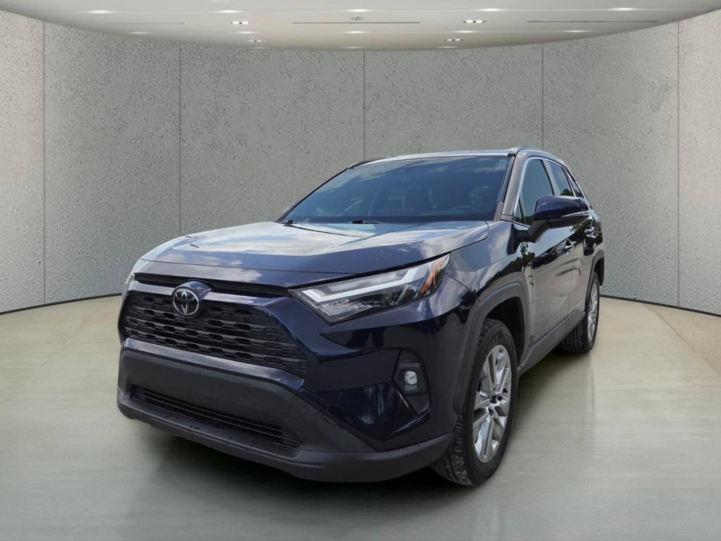 Used 2022 Toyota RAV4 XLE Premium FWD image 11