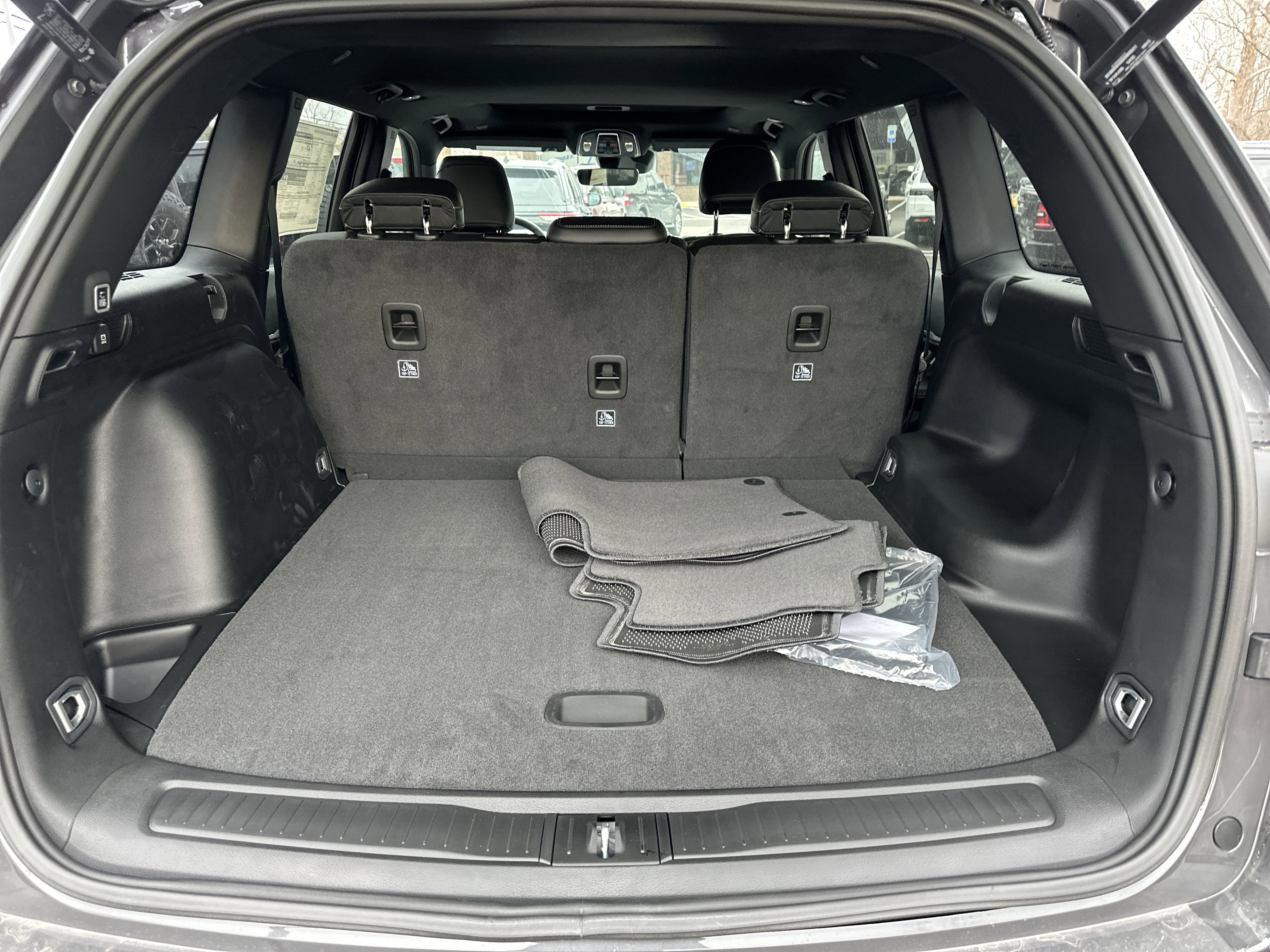 New 2026 Jeep Grand Cherokee Altitude image 14