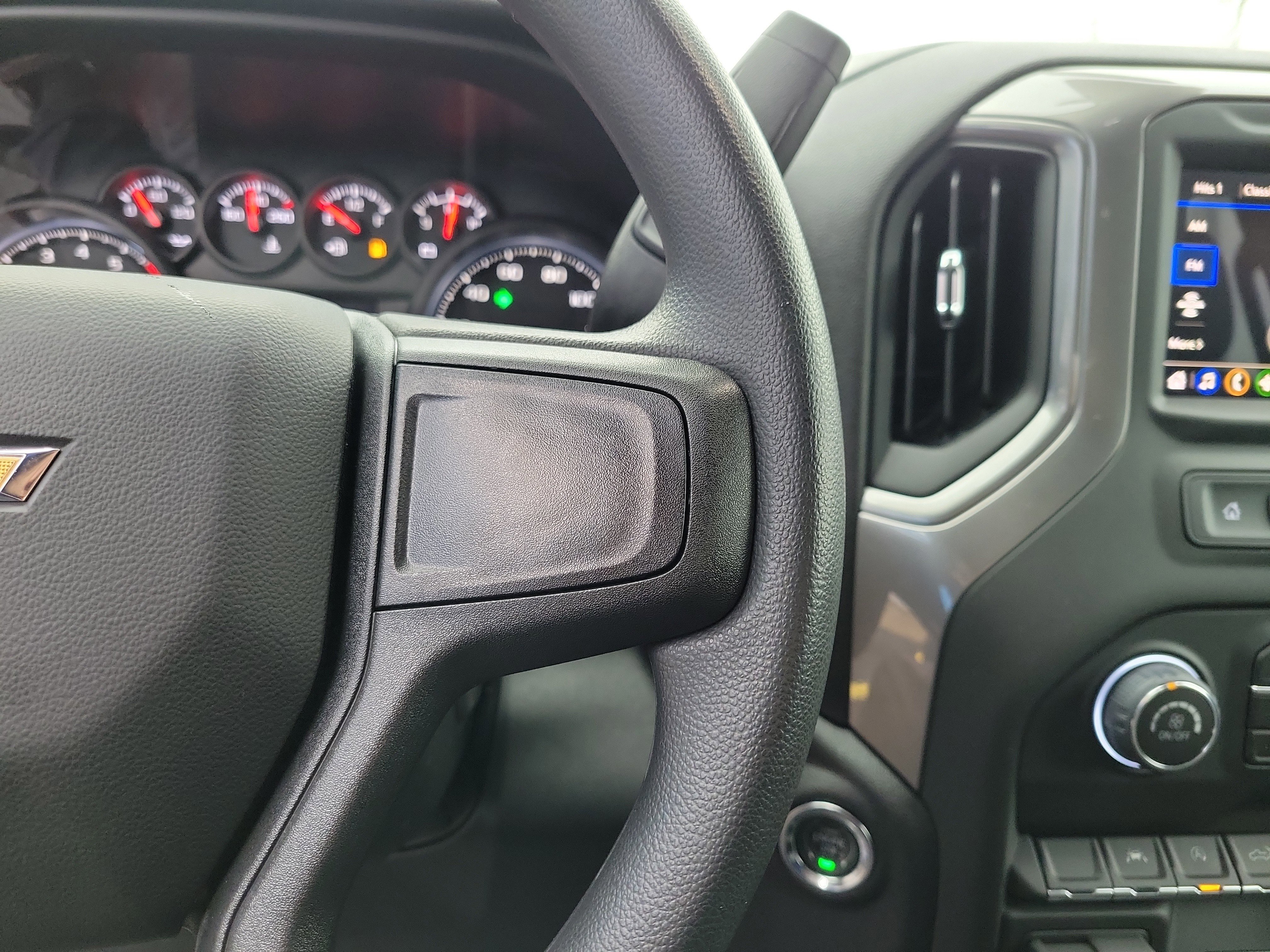 Used 2026 Chevrolet Silverado 1500 Custom image 23