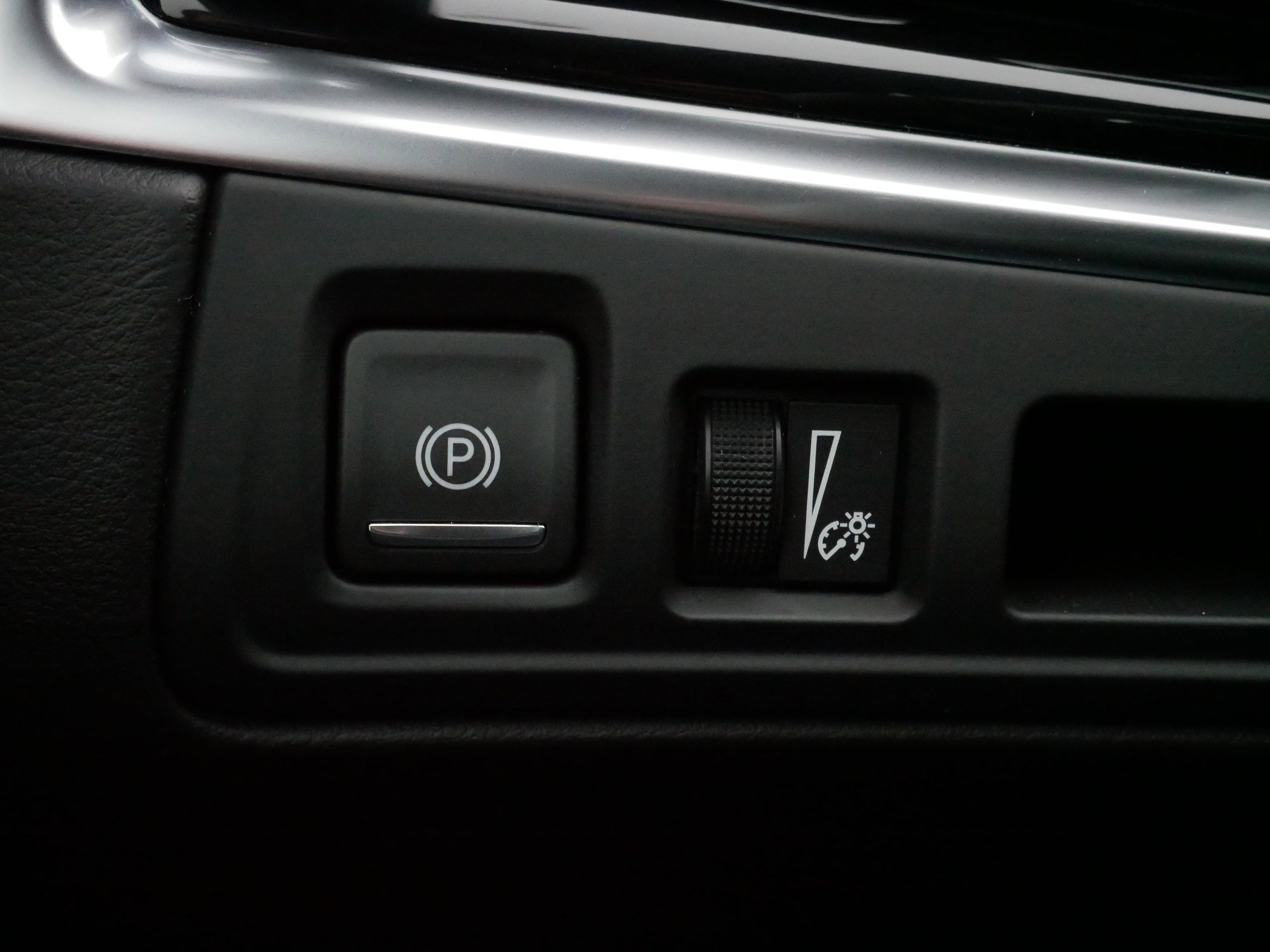 Certified 2025 Cadillac XT6 Premium Luxury image 29