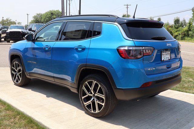 New 2025 Jeep Compass Limited image 28