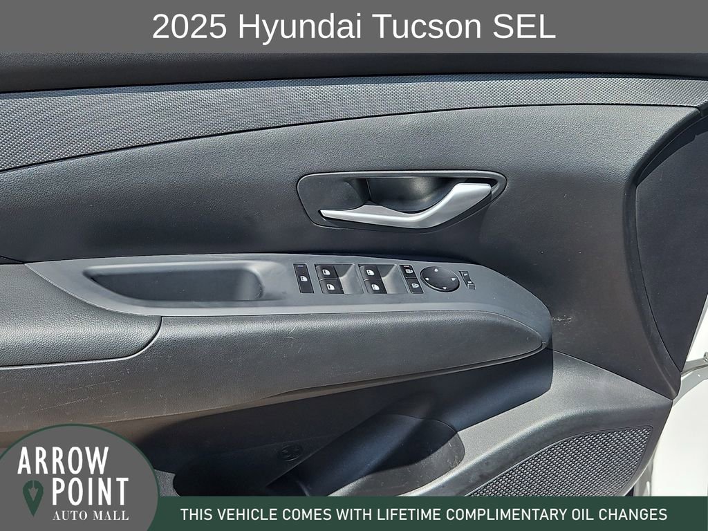 Used 2025 Hyundai Tucson SEL AWD/4WD image 21