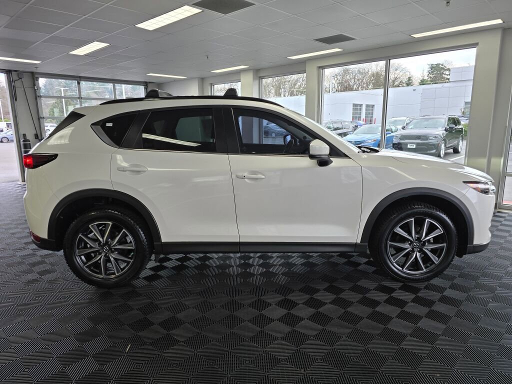 Used 2018 MAZDA CX-5 Touring w/ Preferred Equipment Package image 3