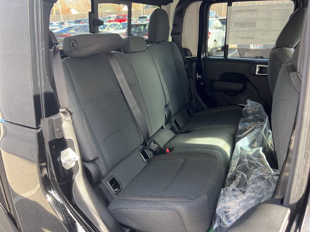 New 2026 Jeep Gladiator Sport AWD/4WD image 22