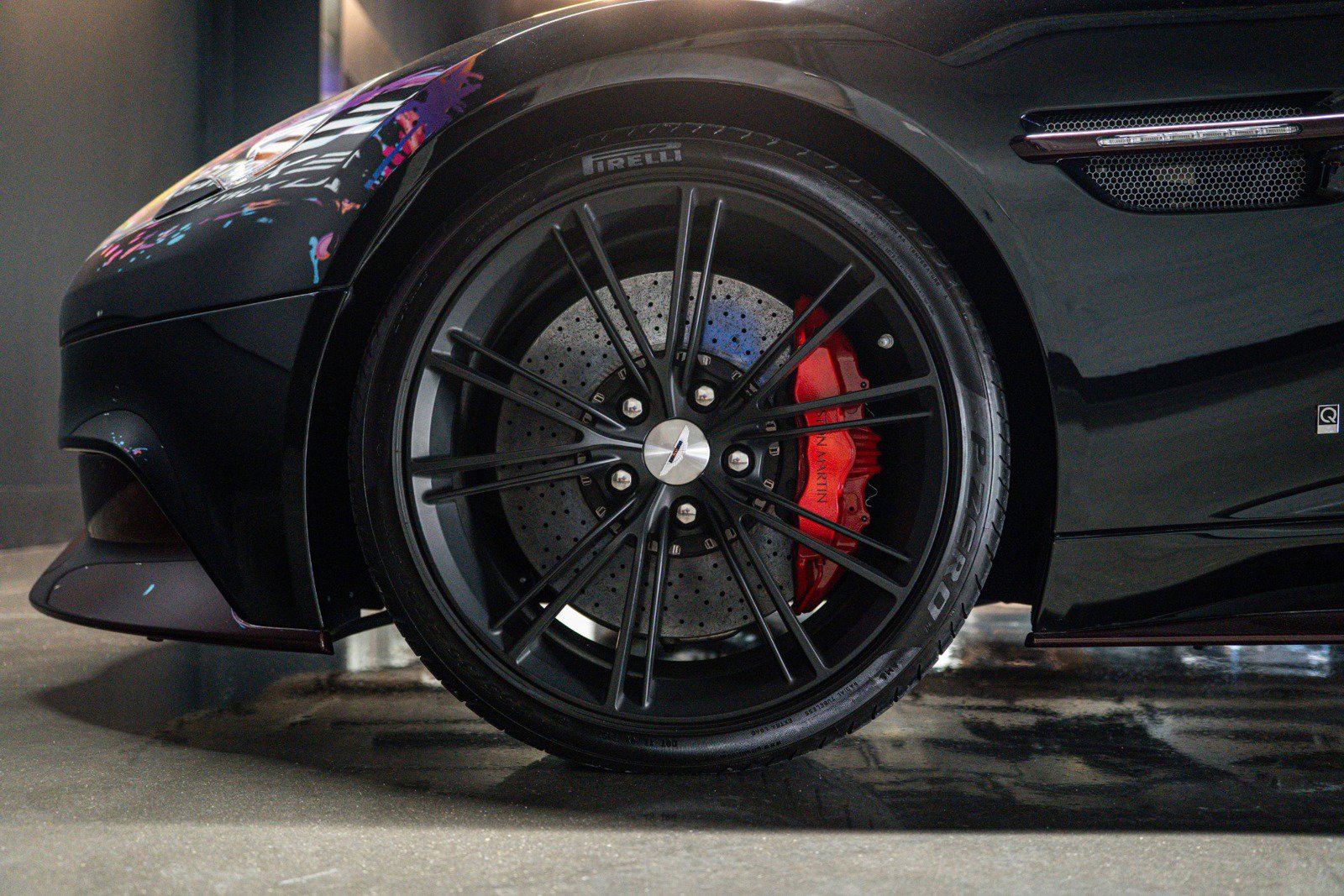 Used 2015 Aston Martin Vanquish Coupe RWD image 18