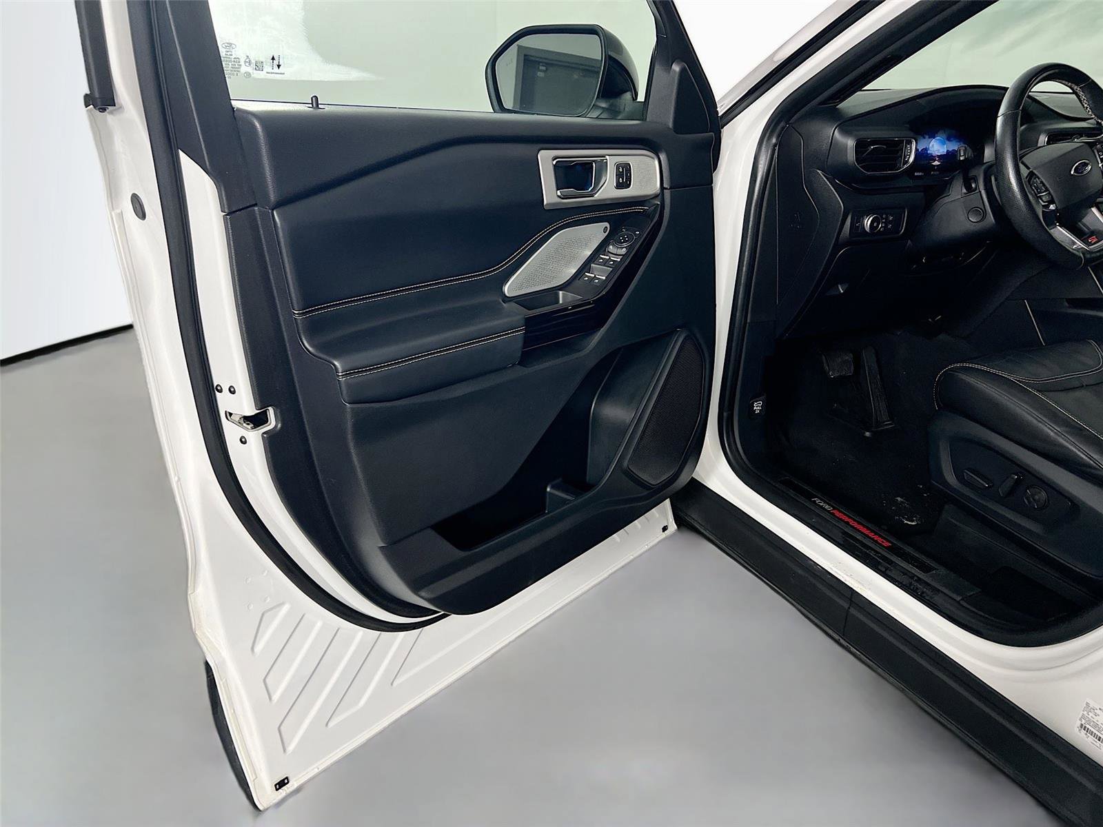 Used 2021 Ford Explorer ST w/ Equipment Group 401A image 16