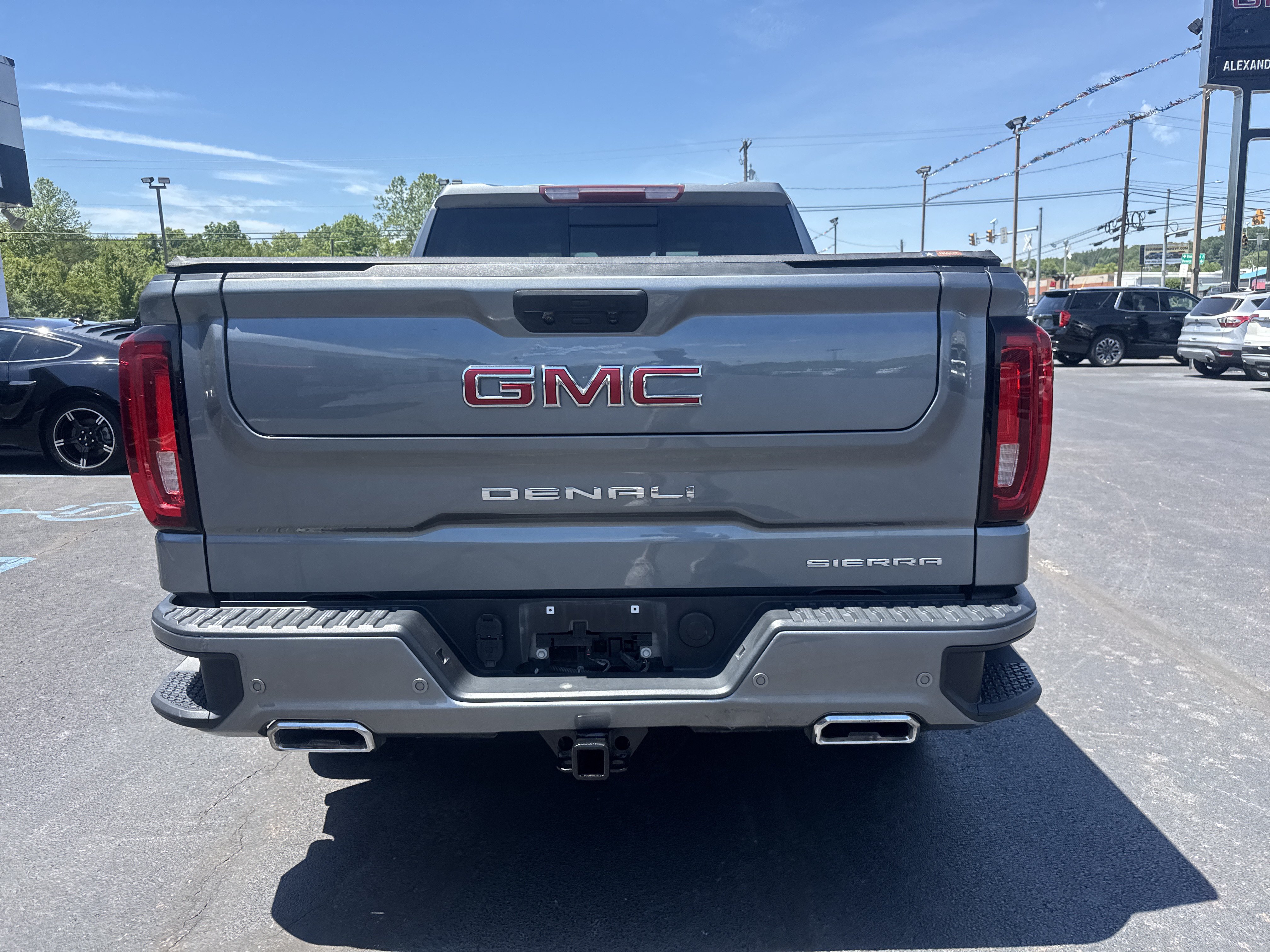 Used 2019 GMC Sierra 1500 Denali AWD/4WD image 3