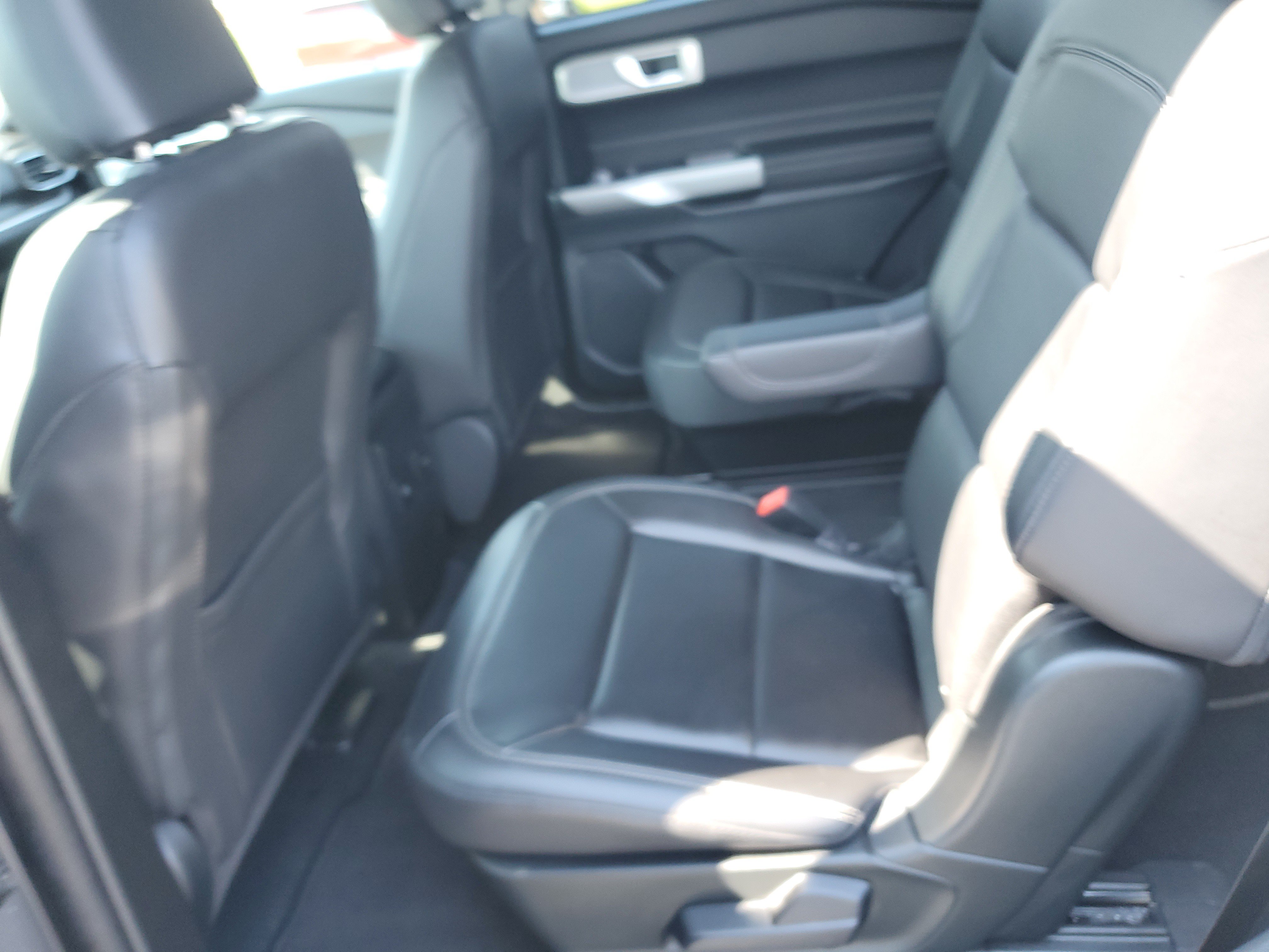 Used 2023 Ford Explorer XLT w/ Equipment Group 202A AWD/4WD image 14