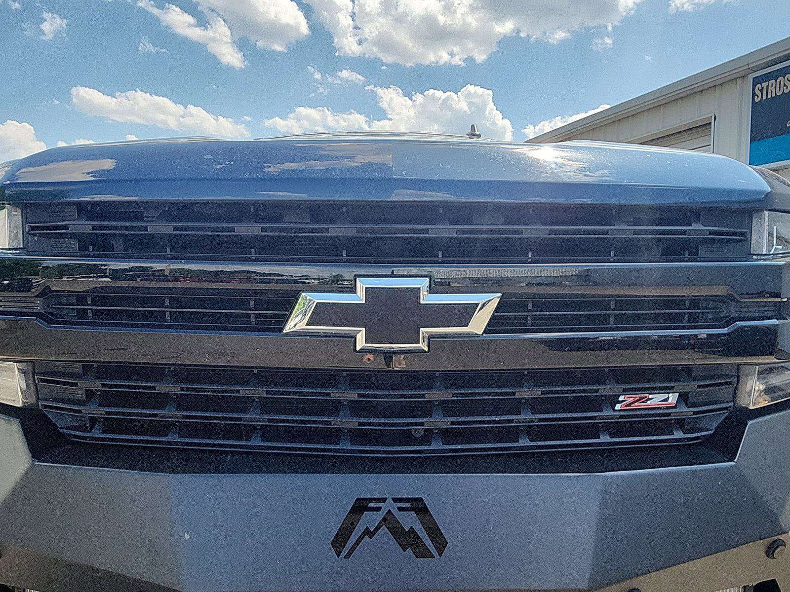 Used 2021 Chevrolet Silverado 1500 LT Trail Boss w/ Bed Protection Package AWD/4WD image 11