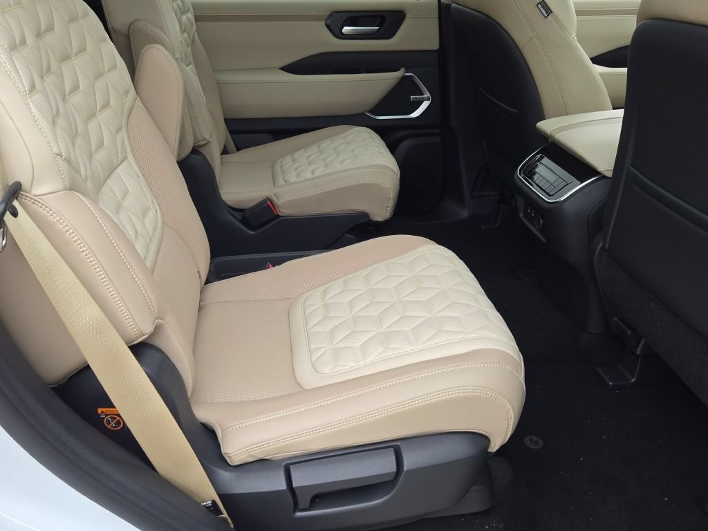 New 2026 Nissan Armada Platinum Reserve AWD/4WD image 10