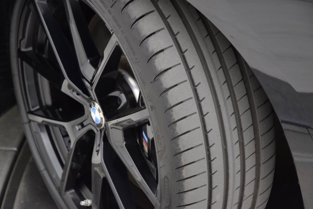 Used 2025 BMW M850i xDrive image 33