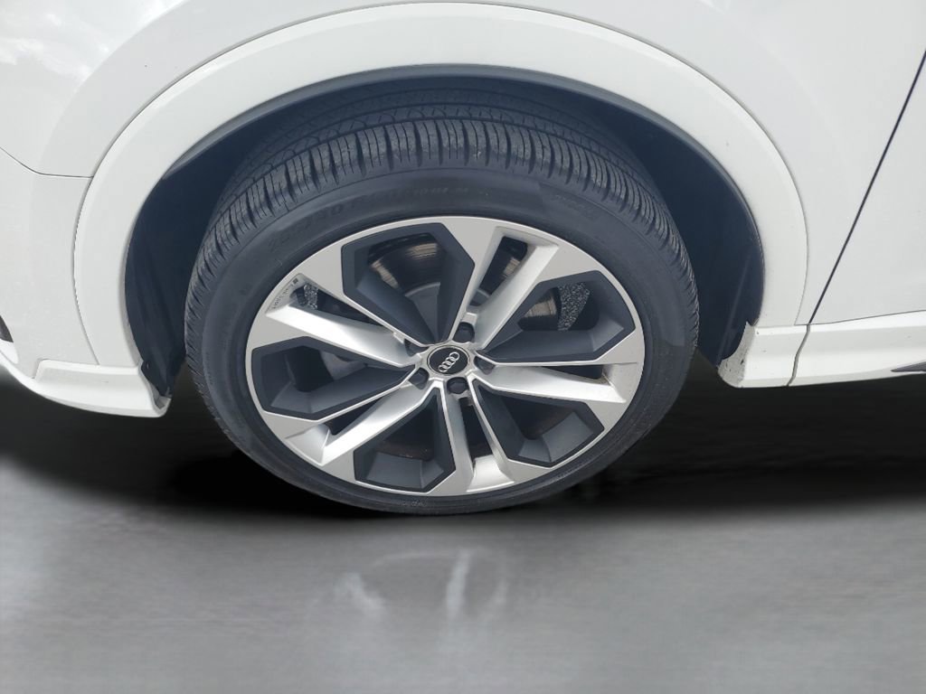 Used 2020 Audi Q3 2.0T Premium Plus w/ Premium Plus Package AWD/4WD image 33