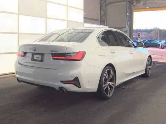Used 2021 BMW 330i 330i Sedan 4D w/ Premium Package image 5