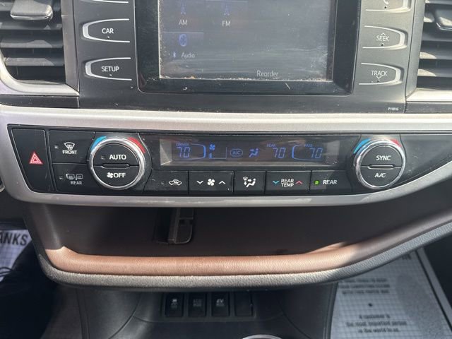 Used 2019 Toyota Highlander LE image 15