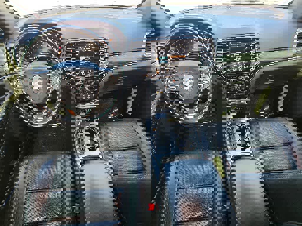 Used 2019 Jeep Grand Cherokee Limited w/ Luxury Group II image 9