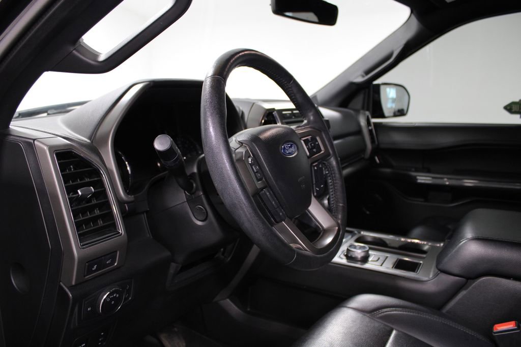 Used 2019 Ford Expedition XLT w/ Equipment Group 202A image 16