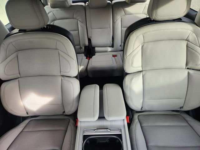 New 2026 Lincoln Navigator Reserve image 14
