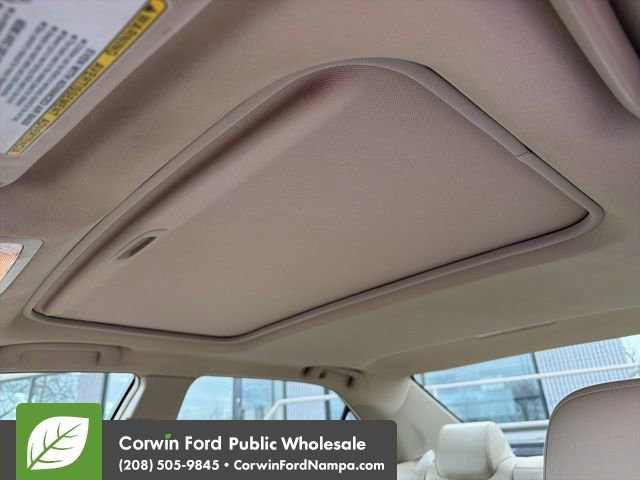 Used 2014 Toyota Camry XLE w/ Leather Package FWD image 19