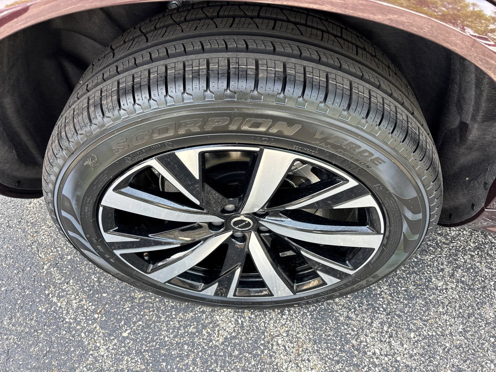 New 2026 Volvo XC90 B5 Core w/ Protection Package Premier AWD/4WD image 10