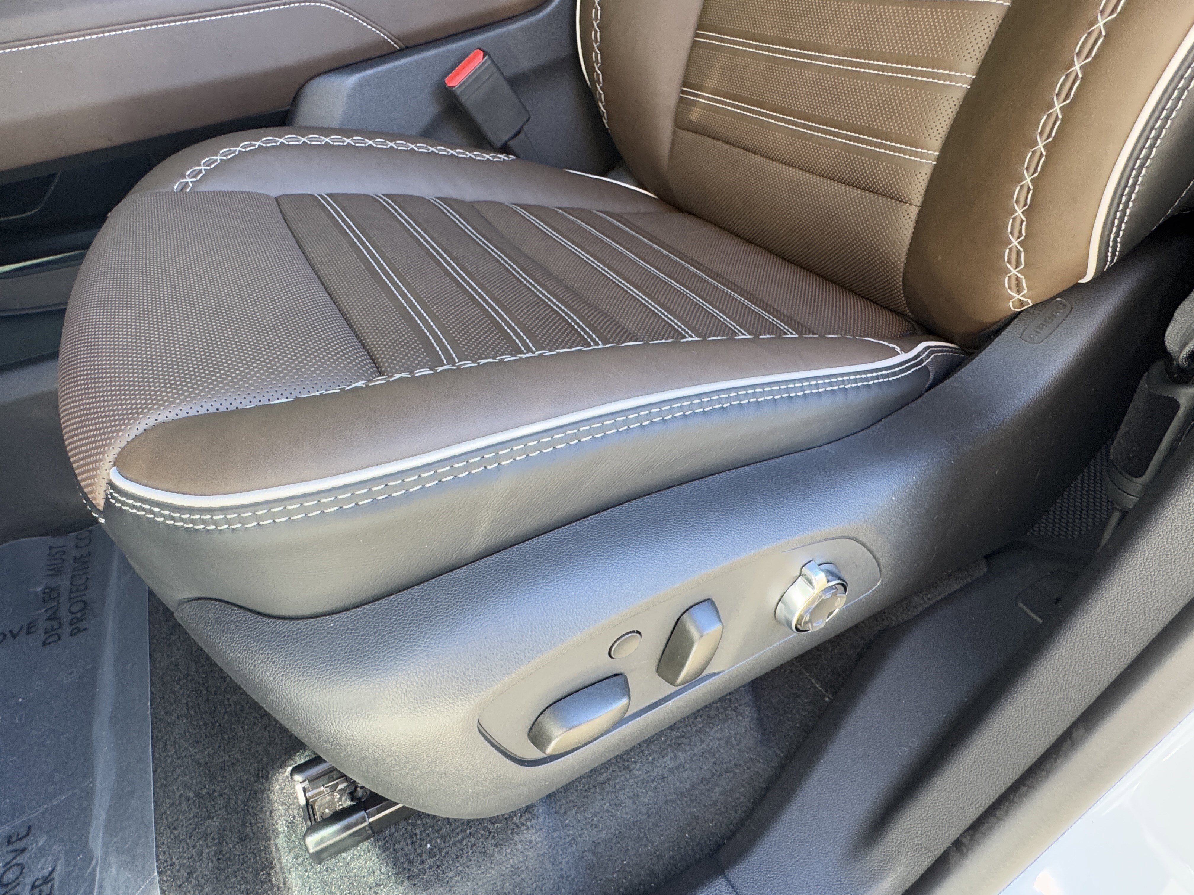 New 2026 GMC Acadia Denali Ultimate image 14