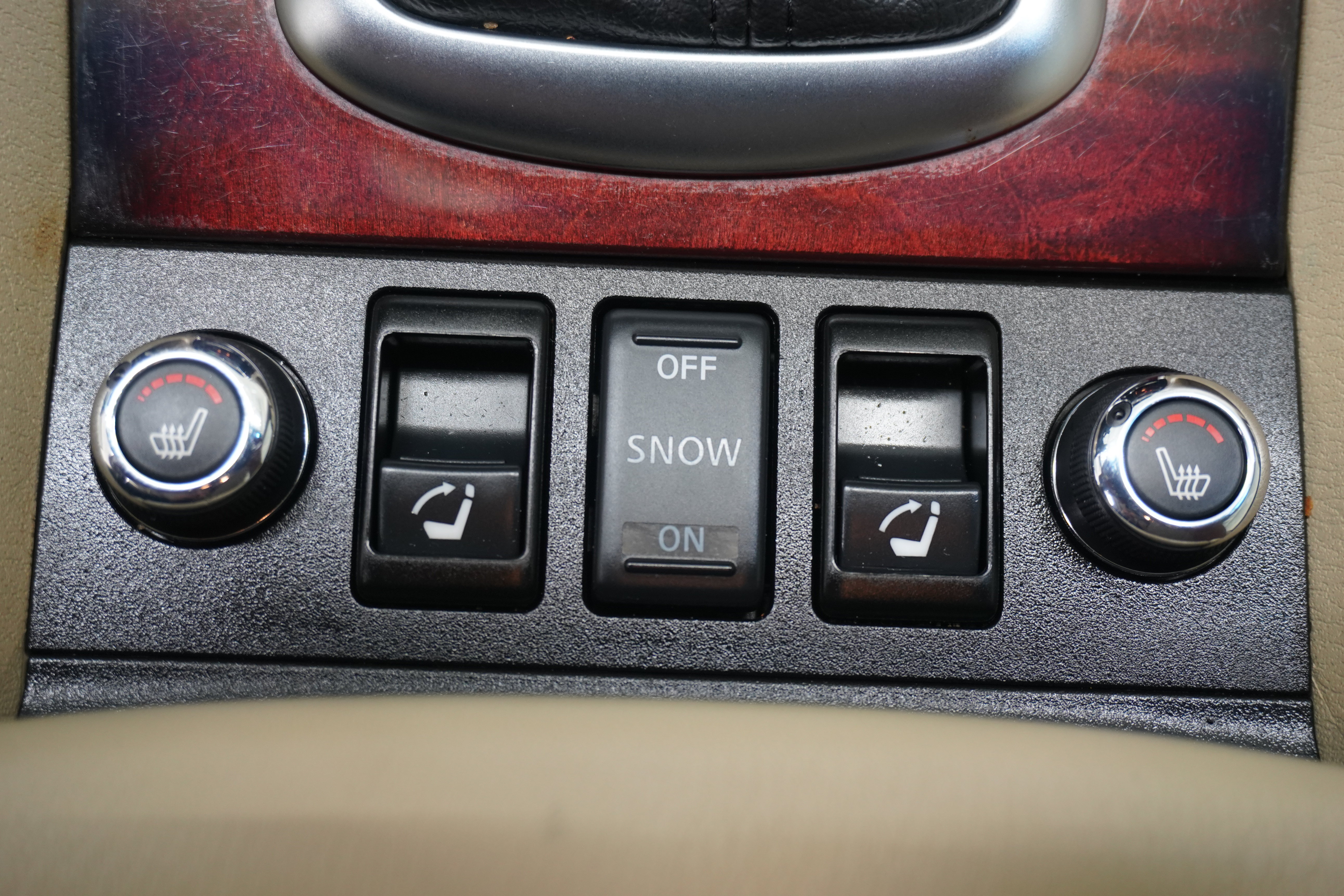 Used 2017 INFINITI QX50 2WD w/ Technology Package image 24