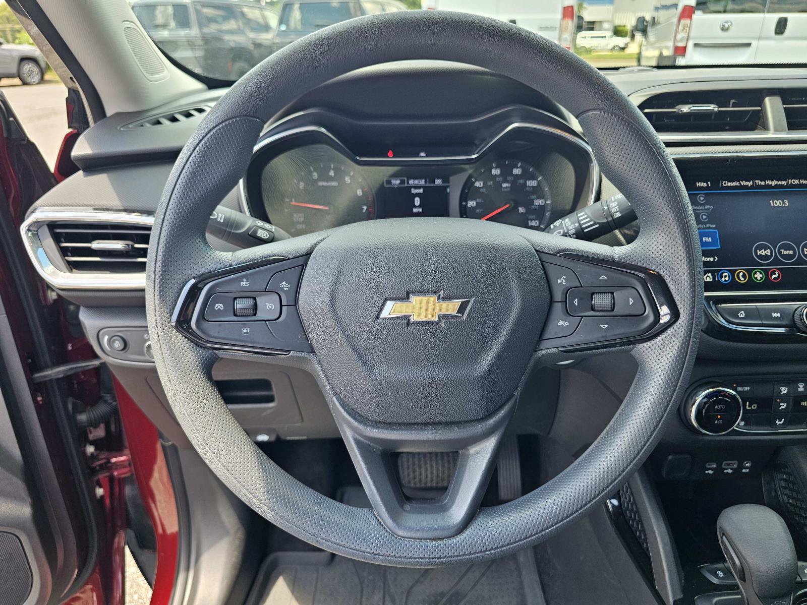 Used 2023 Chevrolet TrailBlazer LT w/ Convenience Package FWD image 19