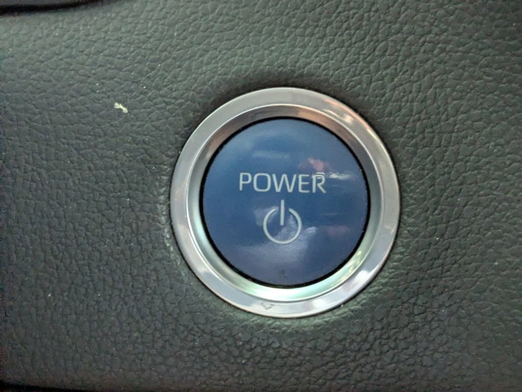 Used 2024 Toyota Tundra Limited AWD/4WD image 29