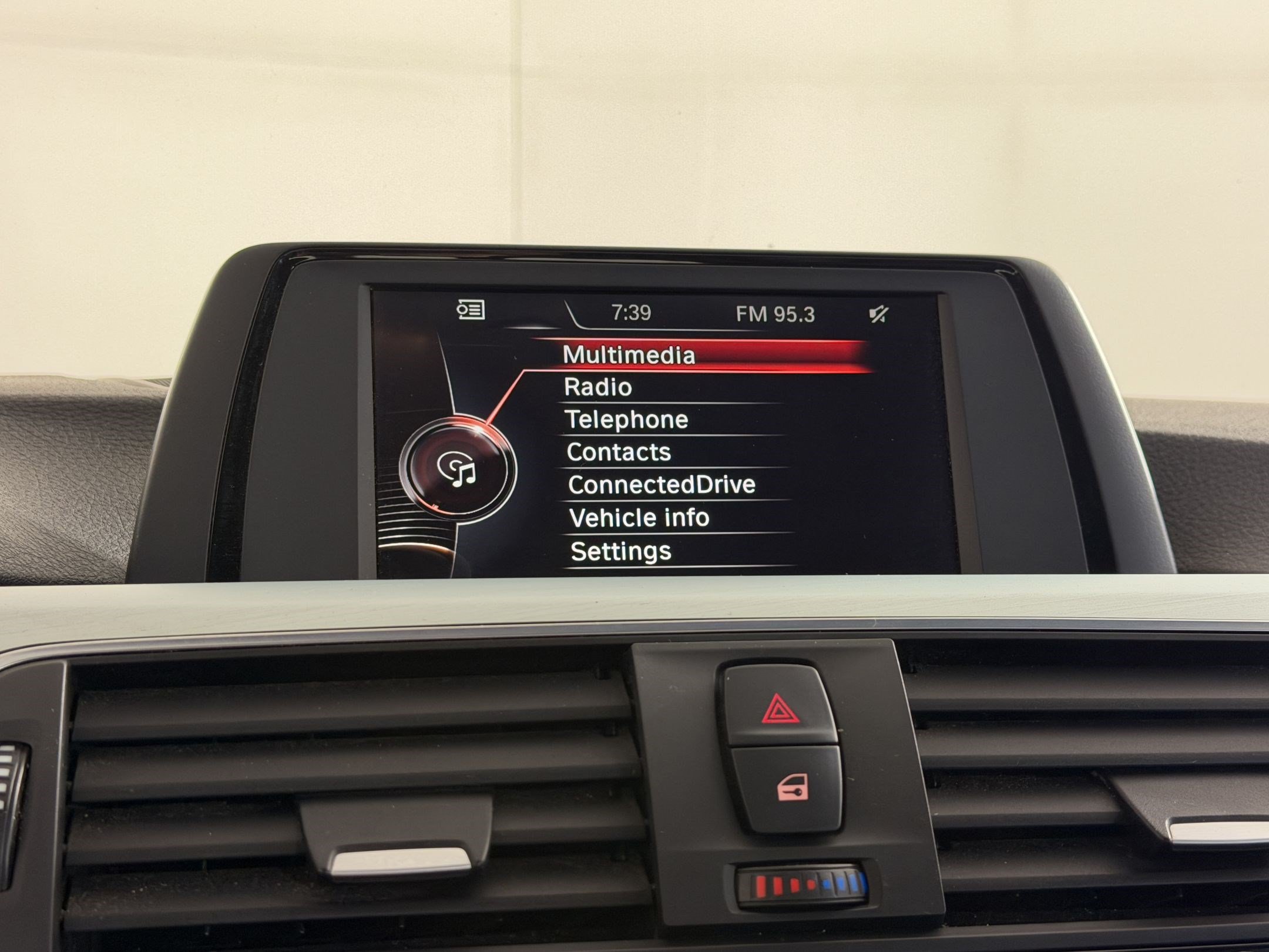 Used 2016 BMW 320i xDrive Sedan AWD/4WD image 19