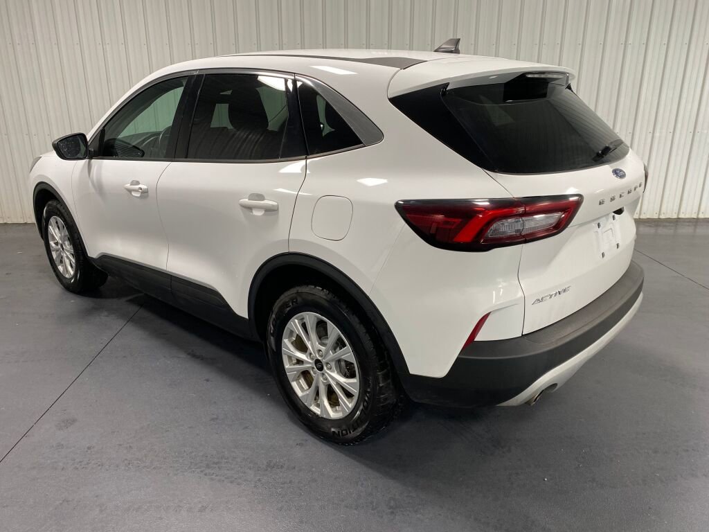 Used 2023 Ford Escape Active image 17