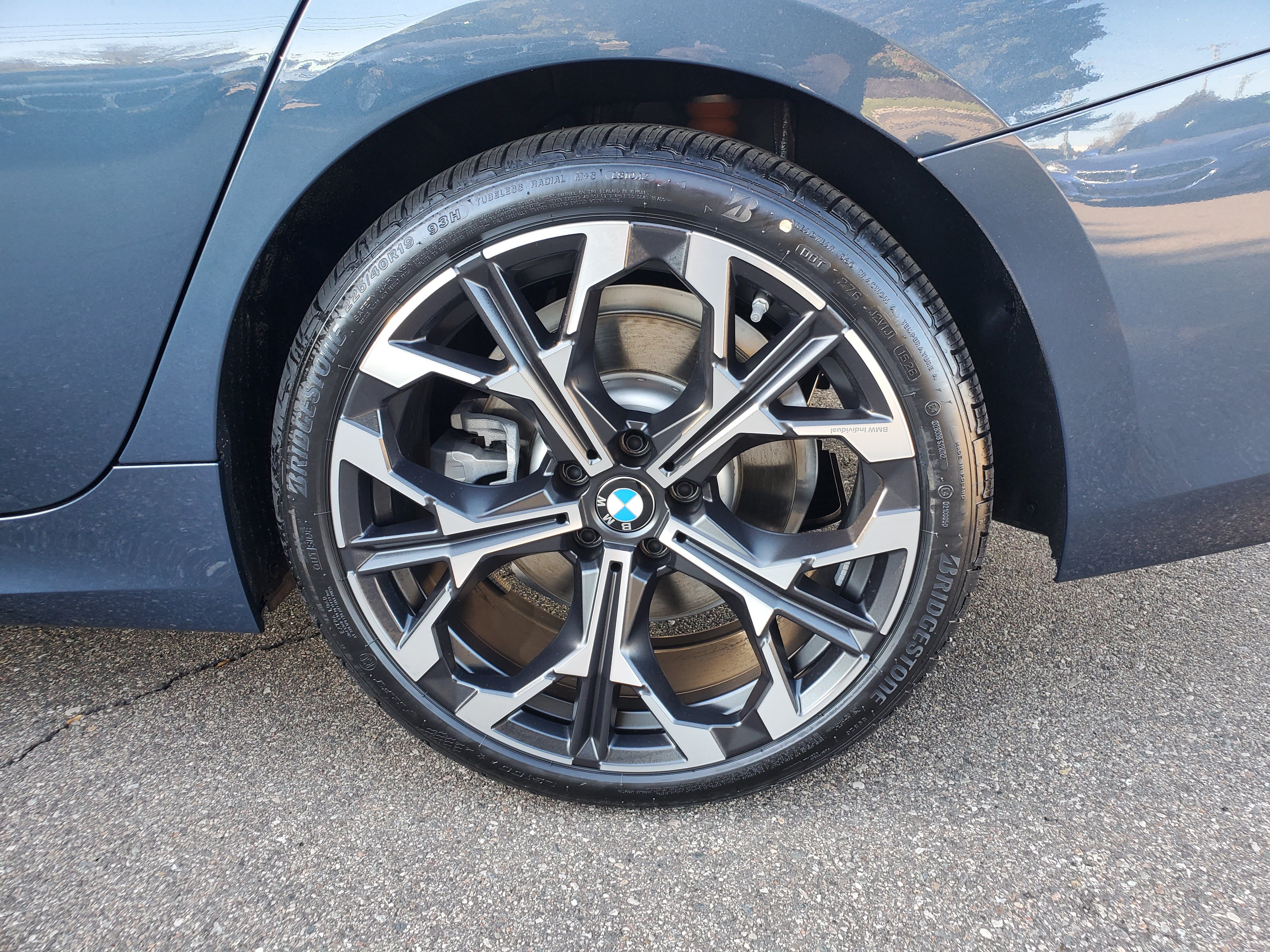 New 2026 BMW 330i xDrive Sedan w/ Premium Package AWD/4WD image 35